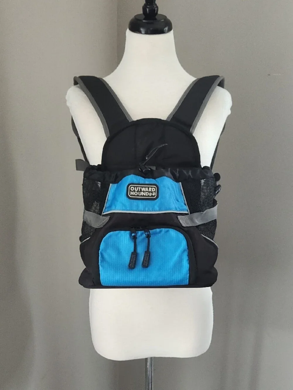 Outward Hound Blue and Black Hands-Free Front/ Back Pet Carrier With Padded Seat